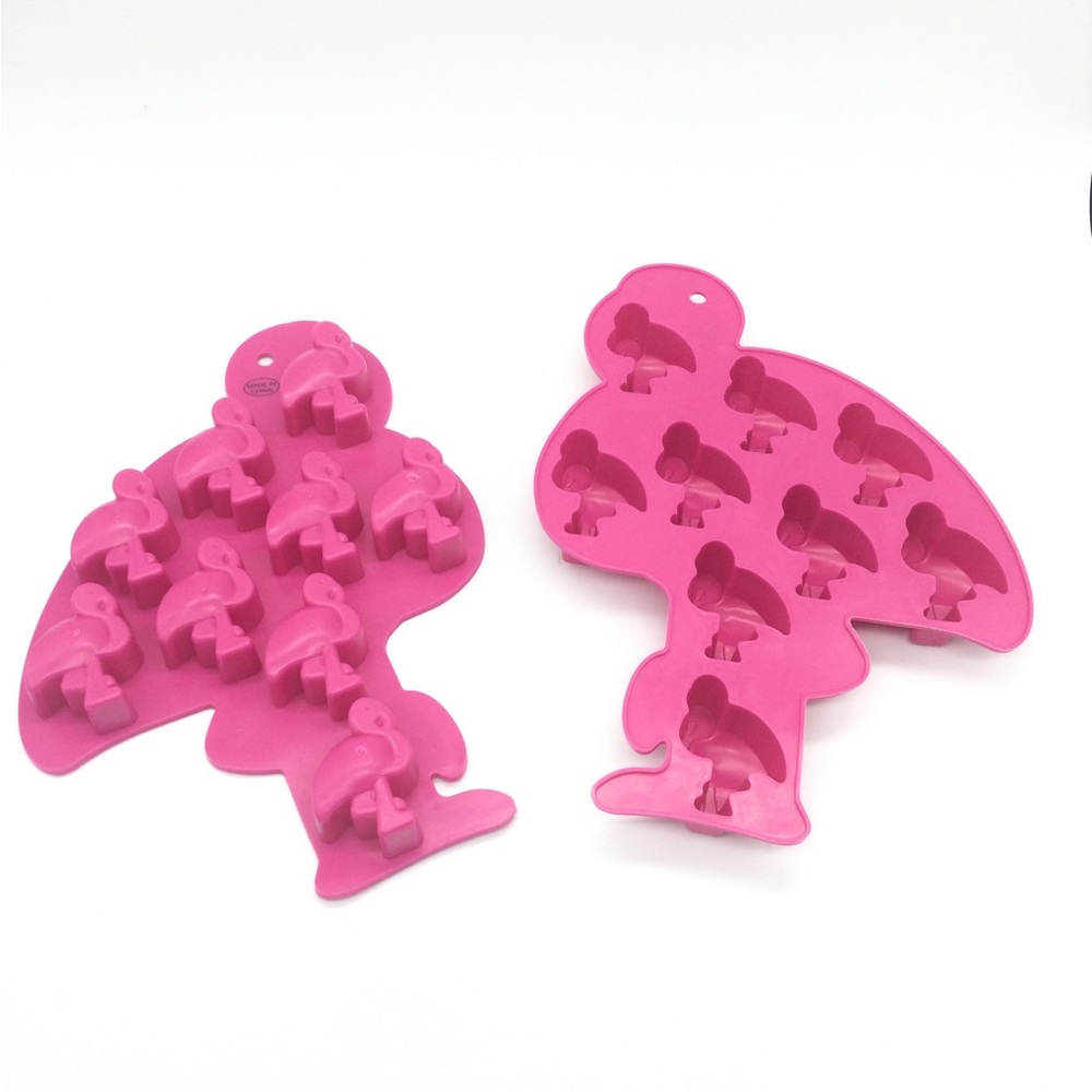 Meridian point collection flamingo molds. New .